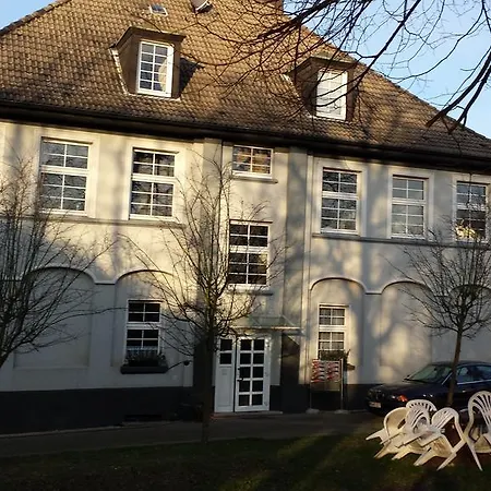 Altes Herrnhaus