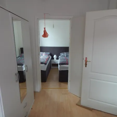 Altes Herrnhaus Nyaraló *