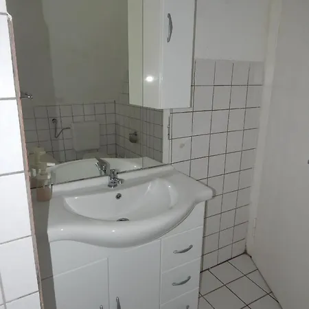 Nyaraló Altes Herrnhaus *